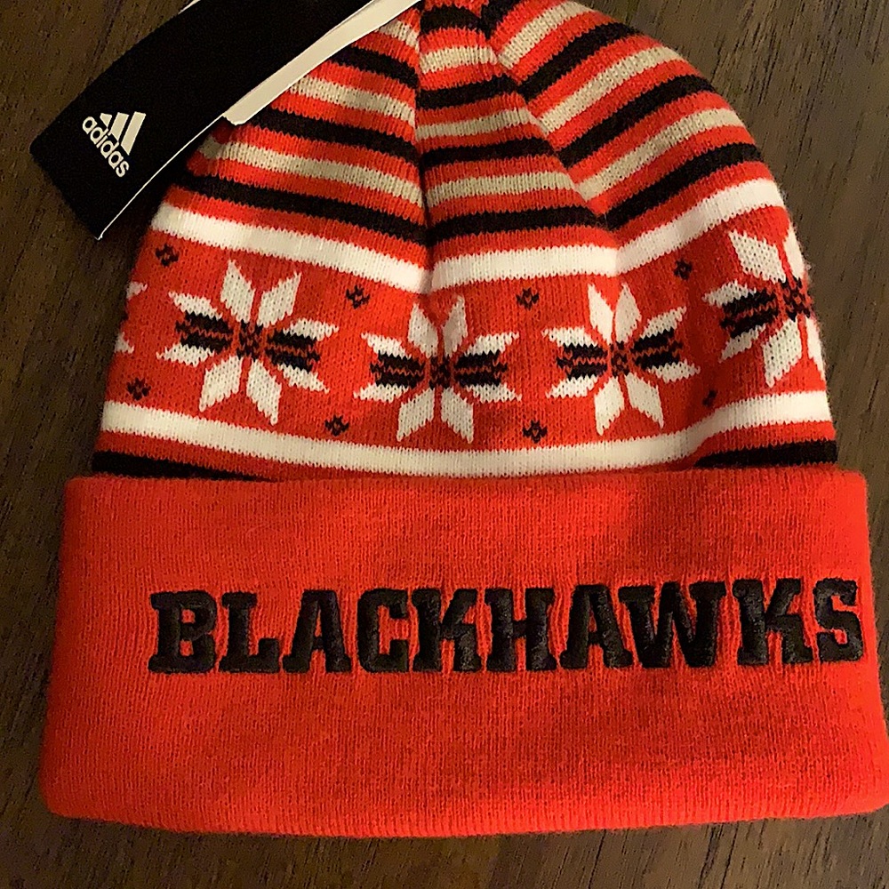 🏒🥅⛸Chicago Blackhawks Adidas Red Culture Head Logo Cuffed Knit Hat🏆⛸🏒